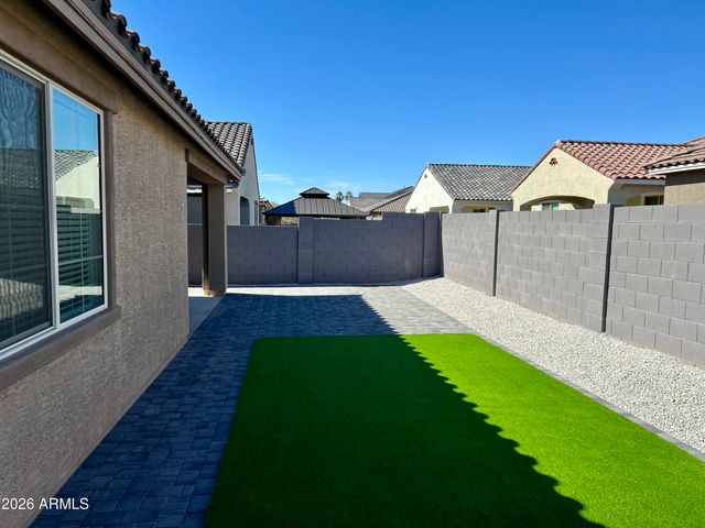 10214 W INDIANOLA Avenue, Avondale, AZ 85392