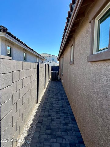 10214 W INDIANOLA Avenue, Avondale, AZ 85392