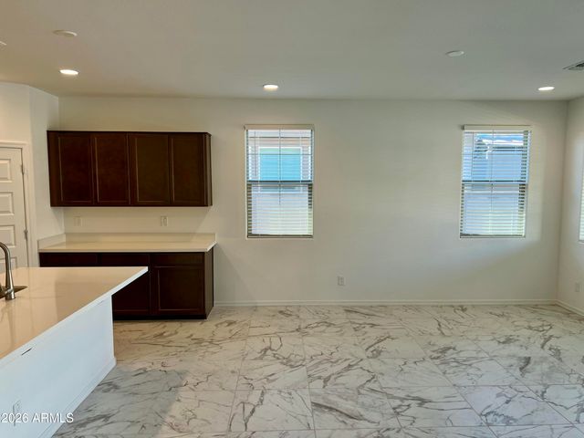 10214 W INDIANOLA Avenue, Avondale, AZ 85392