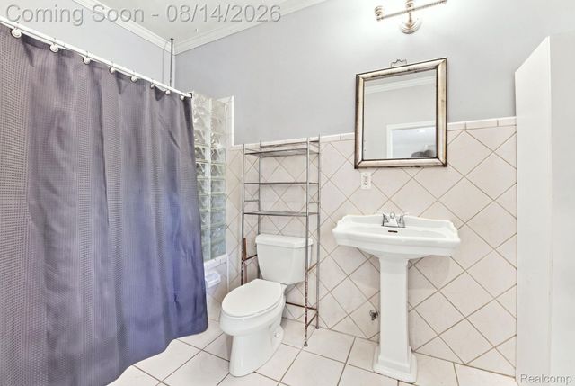475 Belanger Street, Grosse Pointe Farms, MI 48236