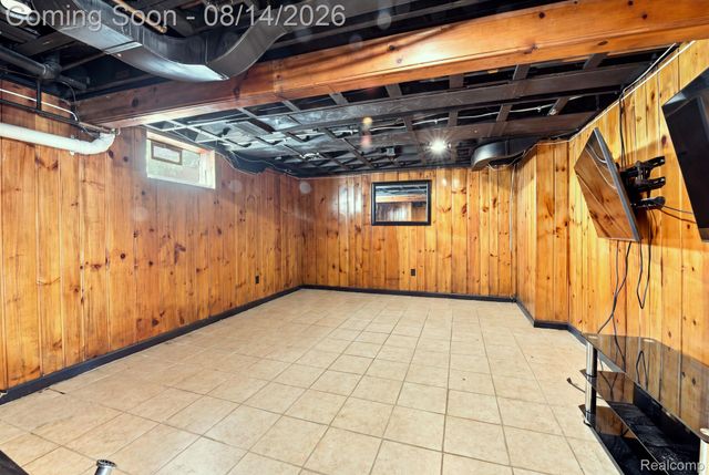475 Belanger Street, Grosse Pointe Farms, MI 48236