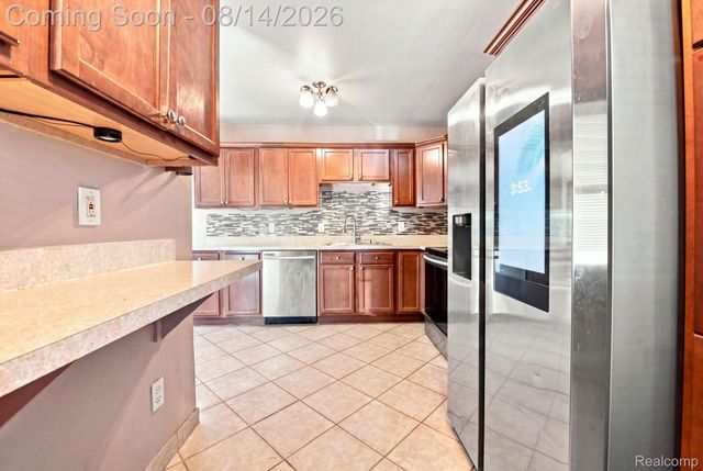 475 Belanger Street, Grosse Pointe Farms, MI 48236