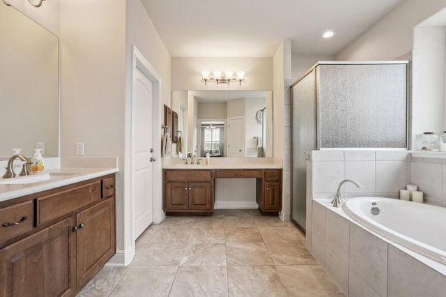 2801 Mossy Springs DR, Leander, TX 78641