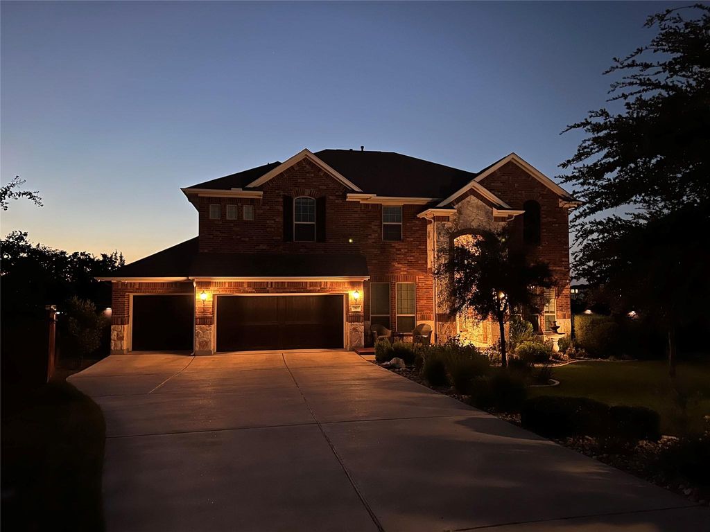 2801 Mossy Springs DR, Leander, TX 78641