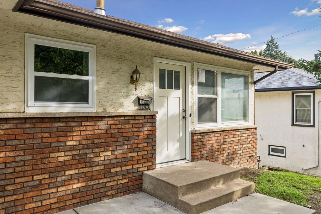 1015 43 1/2 Avenue NE, Columbia Heights, MN 55421 — photo 4