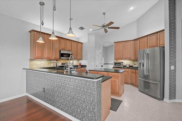 12319 LAVENDER LOOP, Bradenton, FL 34212