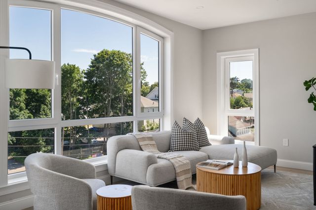 13 Wentworth Road 402, Quincy, MA 02170