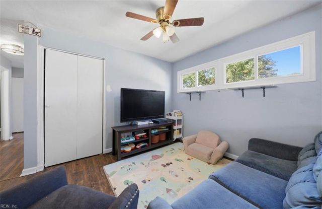 4315 Towanda RD, Chesapeake, VA 23325