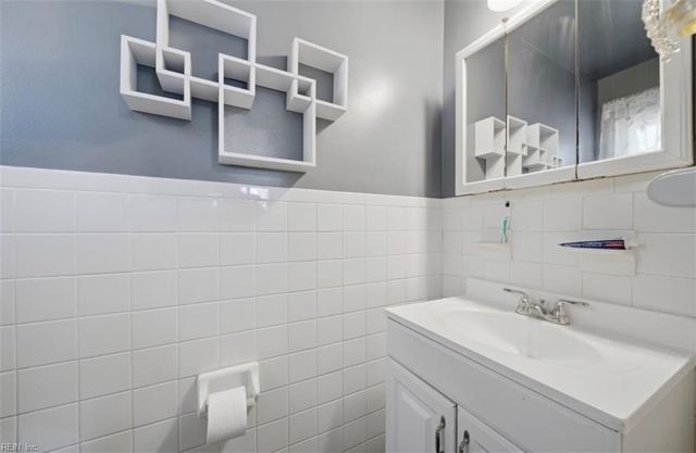 4315 Towanda RD, Chesapeake, VA 23325