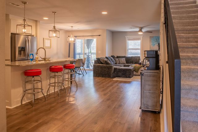 9 Alyce Lane, Bella Vista, AR 72714