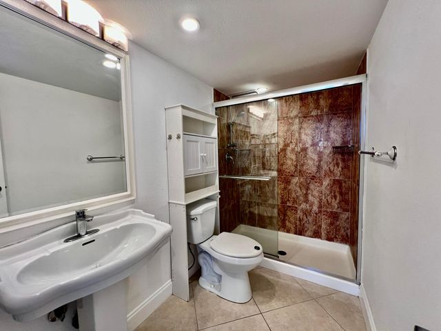 1000 Parkview Drive 831, Hallandale Beach, FL 33009