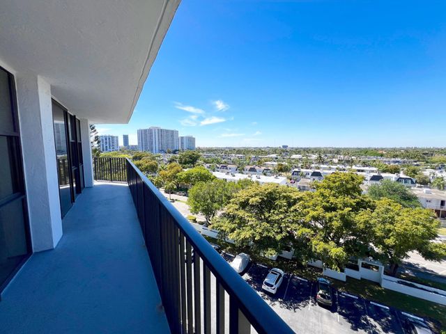 1000 Parkview Drive 831, Hallandale Beach, FL 33009