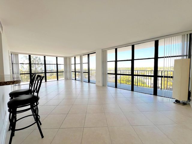 1000 Parkview Drive 831, Hallandale Beach, FL 33009