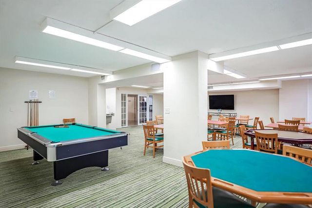 1000 Parkview Drive 831, Hallandale Beach, FL 33009