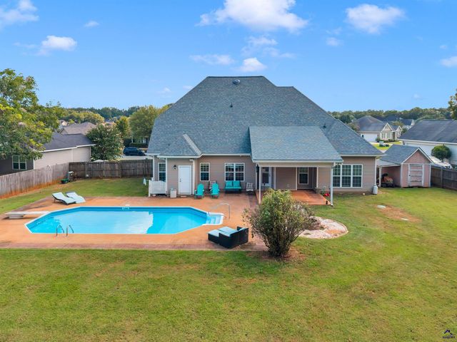 125 Pond Drive, Kathleen, GA 31047