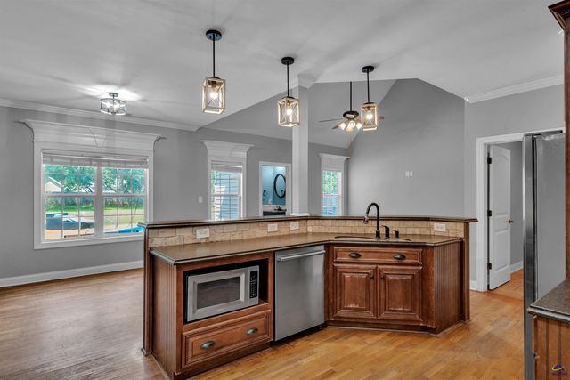 125 Pond Drive, Kathleen, GA 31047
