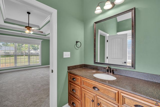 125 Pond Drive, Kathleen, GA 31047