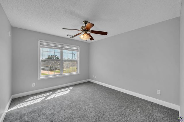 125 Pond Drive, Kathleen, GA 31047