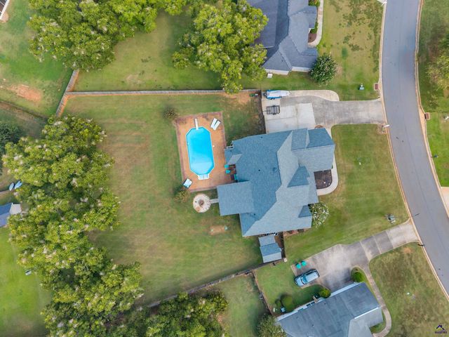125 Pond Drive, Kathleen, GA 31047