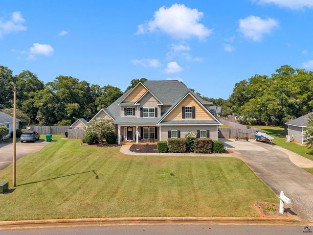 125 Pond Drive, Kathleen, GA 31047