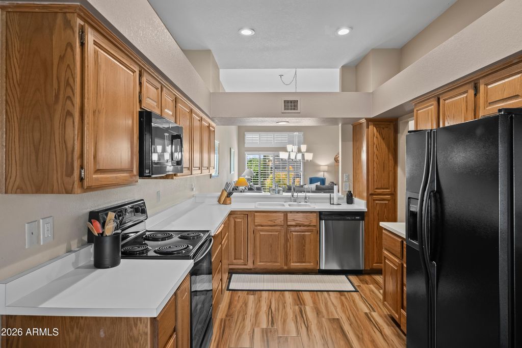 Image 10 of property listing at 25615 N BOLERO Bend 1, Rio Verde, AZ 85263