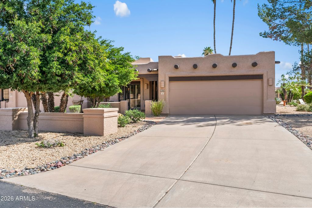 Image 2 of property listing at 25615 N BOLERO Bend 1, Rio Verde, AZ 85263