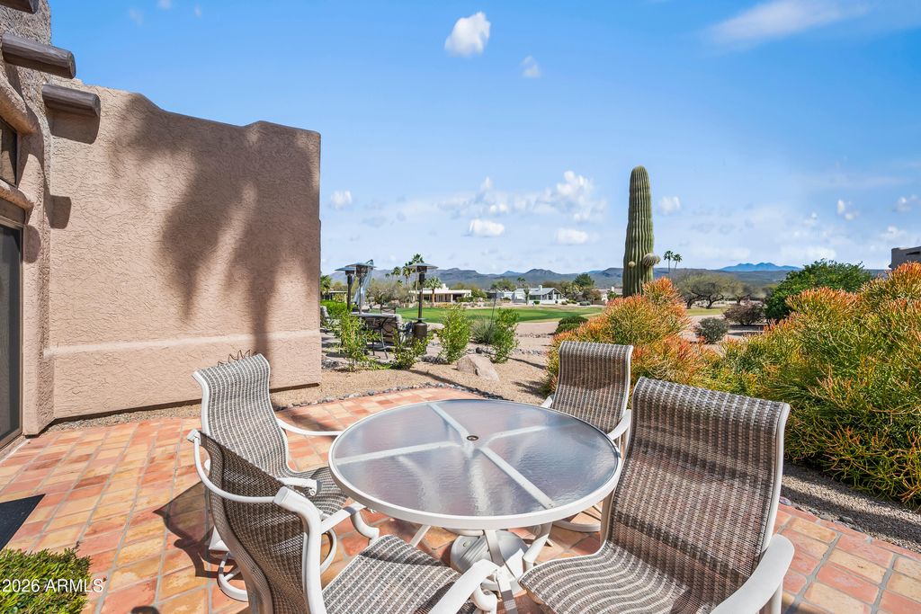Image 5 of property listing at 25615 N BOLERO Bend 1, Rio Verde, AZ 85263