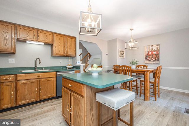 504 JOSHUA CT, North Wales, PA 19454