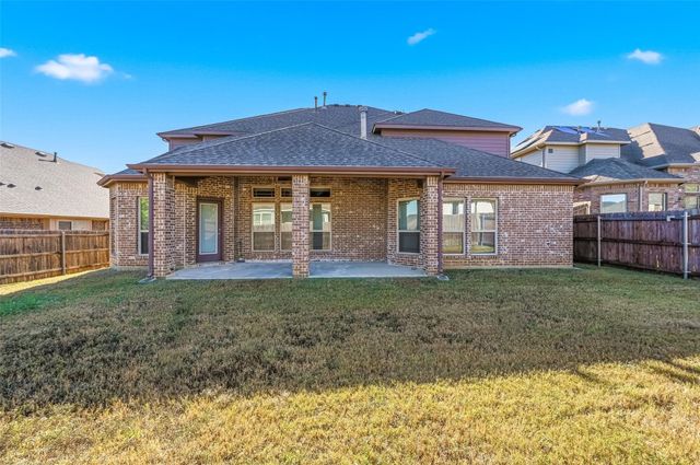 912 Foxtail Drive, Mansfield, TX 76063