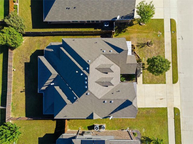 912 Foxtail Drive, Mansfield, TX 76063