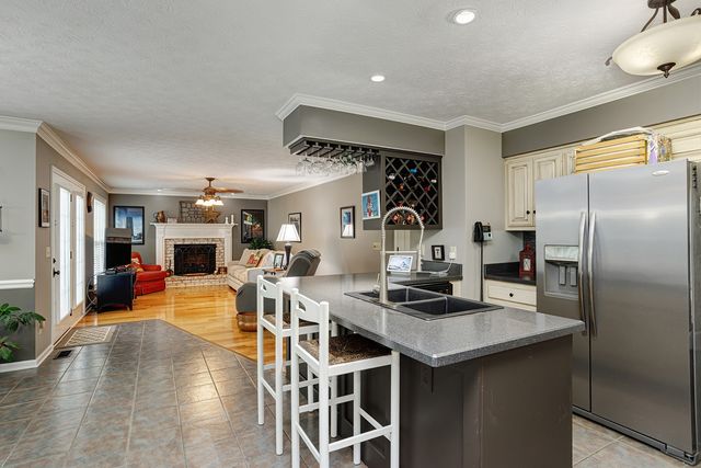 129 Baldridge Dr, Cottontown, TN 37048