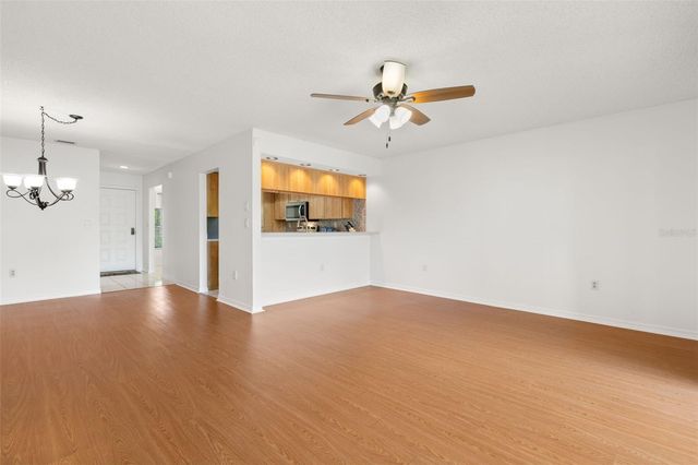 1801 E LAKE ROAD 19D, Palm Harbor, FL 34685