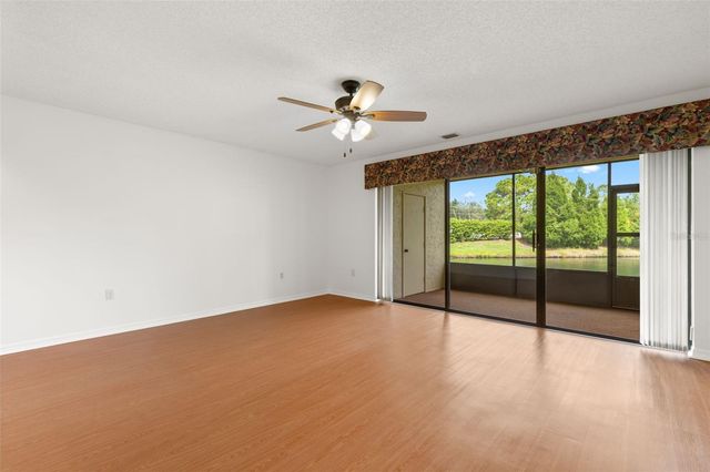 1801 E LAKE ROAD 19D, Palm Harbor, FL 34685