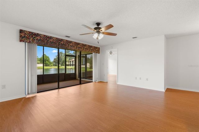 1801 E LAKE ROAD 19D, Palm Harbor, FL 34685