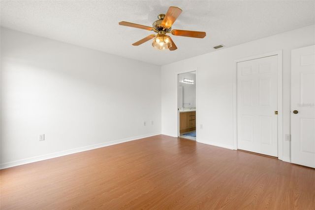 1801 E LAKE ROAD 19D, Palm Harbor, FL 34685