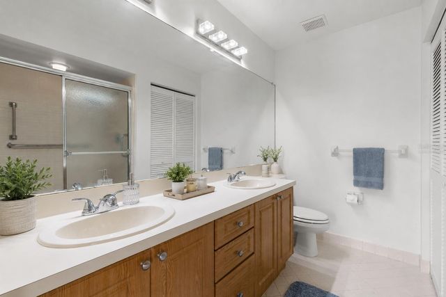 1801 E LAKE ROAD 19D, Palm Harbor, FL 34685