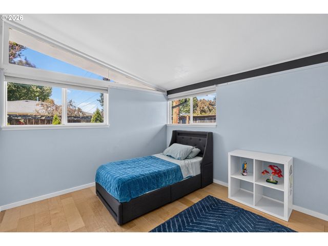 826 DELMAR Pl, Eugene, OR 97401