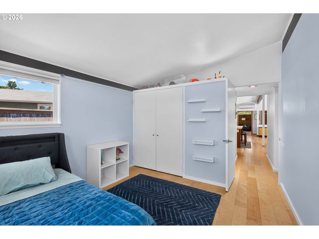 826 DELMAR Pl, Eugene, OR 97401