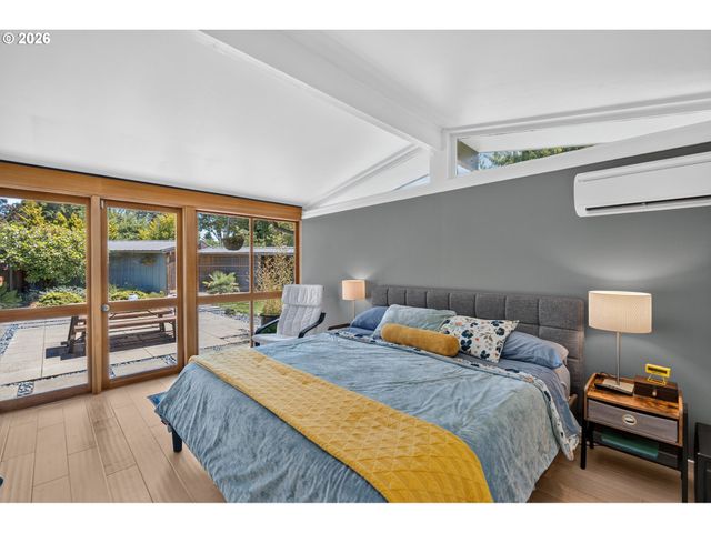 826 DELMAR Pl, Eugene, OR 97401