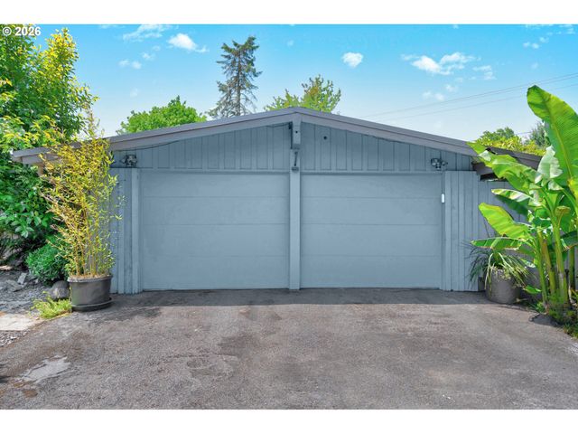 826 DELMAR Pl, Eugene, OR 97401