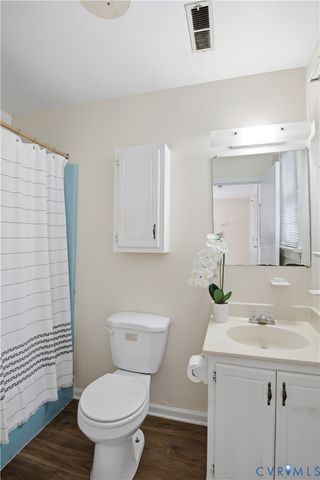 5616 Annette Dr, Sandston, VA 23150