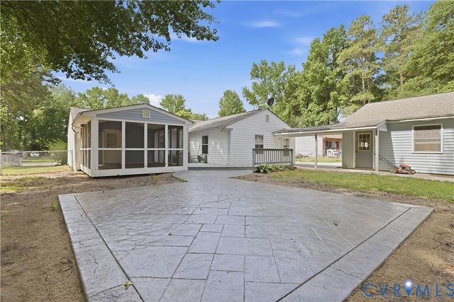 5616 Annette Dr, Sandston, VA 23150