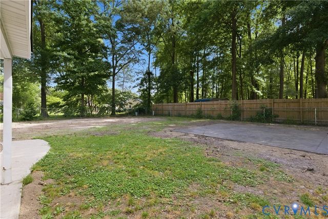 5616 Annette Dr, Sandston, VA 23150
