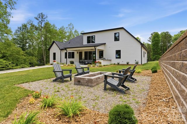 5764 Lake Pointe Drive, Granite Falls, NC 28630