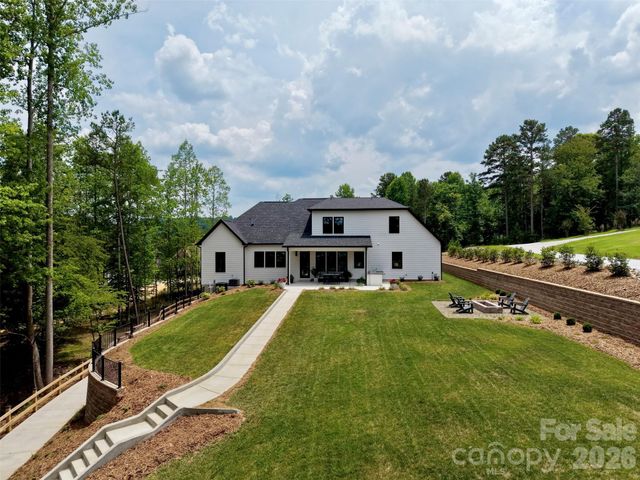 5764 Lake Pointe Drive, Granite Falls, NC 28630