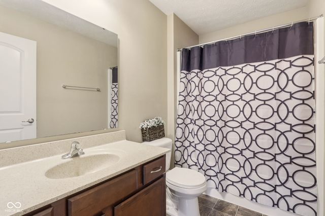 5911 Edelle Drive, Indianapolis, IN 46237