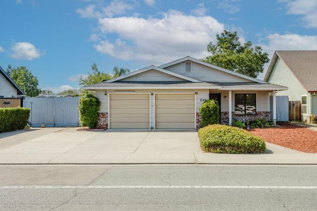 1584 Northgate Dr, Manteca, CA 95336