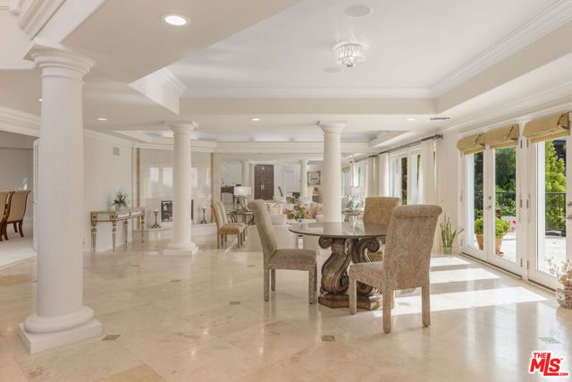 1922 Bel Air Road, Los Angeles, CA 90077