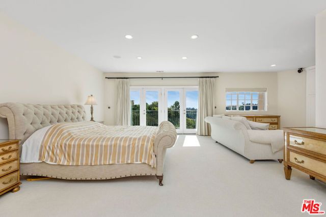 1922 Bel Air Road, Los Angeles, CA 90077