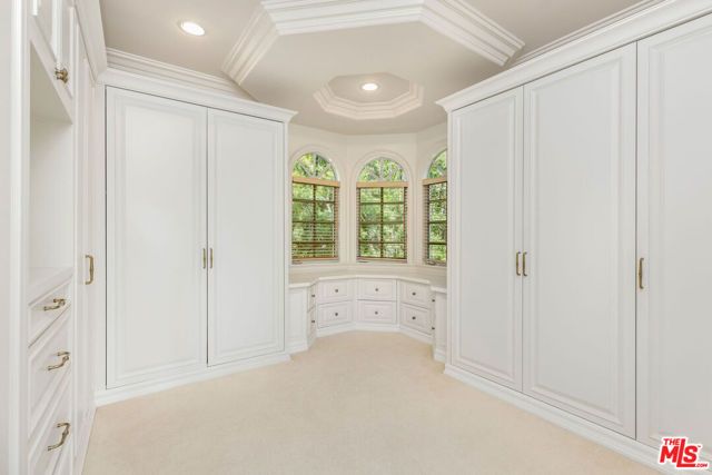 1922 Bel Air Road, Los Angeles, CA 90077